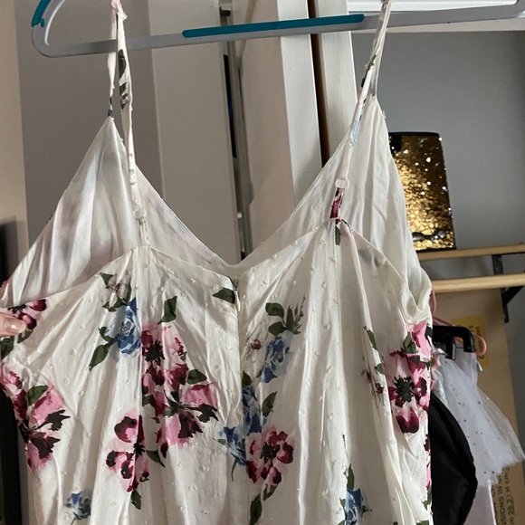 NWOT Kendall & Kylie white floral romper - Picture 3 of 5